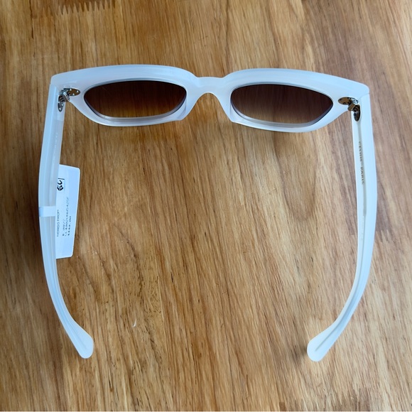 ✨New CELINE New Audrey Square Gradient Sunglasses CL4002UN Translucent Ivory - Picture 6 of 13